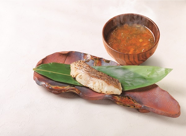 B135 近大生まれマダイ焼味と近大マグロ中骨エキス入りあおさのみそ汁セット