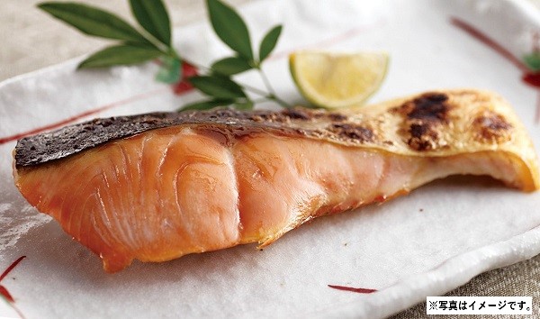 <お取り寄せ産直品>【北海道】 配送料込 D235 北海道産 塩時鮭切身(*)
