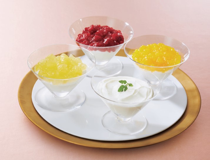 【東急百貨店の贈り物】 B773 <ヨーグルトフォーシーズンズ>水切りヨーグルトアソート8個入り