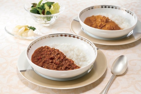 【東急百貨店の贈り物】 B887 ＜帝国ホテル＞ 十勝牛・日向鶏・鹿児島産黒豚カレーセット